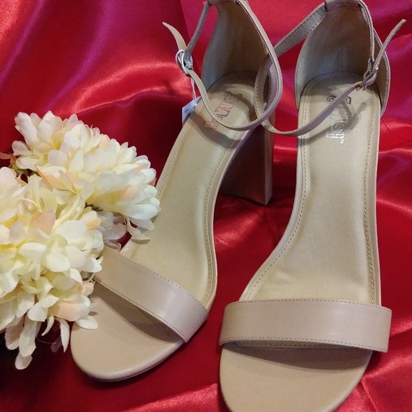 Brash Shoes - New Sexy Nude Heels